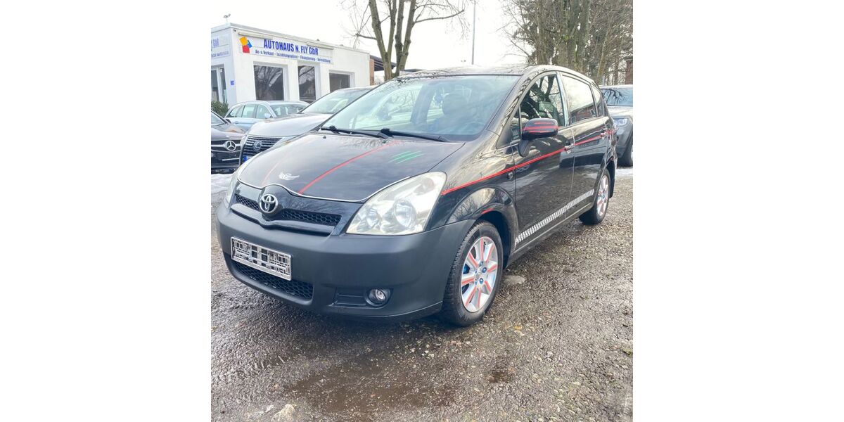 Toyota Corolla Verso 116.845 km 4.900 &euro; Hamburg - 1 Min. vom Hamburg Airport 22415