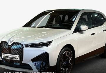 BMW iX 22.596 km 52.870 &euro; Karlsruhe 76227