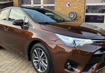 Toyota Avensis 33.567 km 16.990 &euro; Leipzig 04178