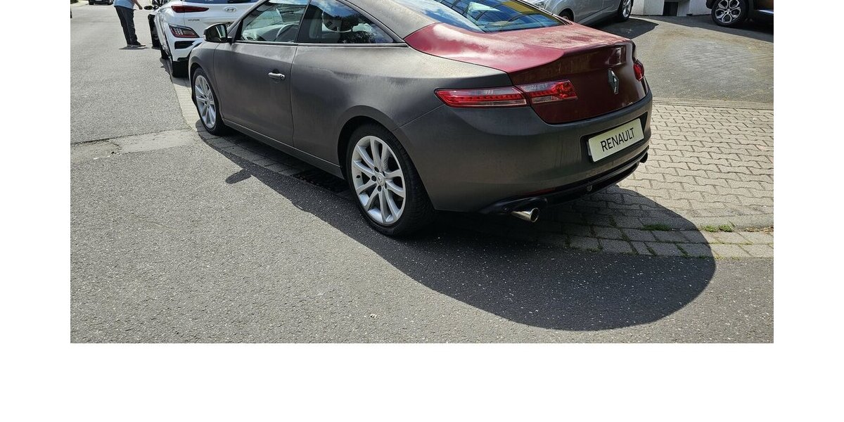 Renault Laguna Coupe + Navi + Leder + TÜV + Neu + 127.900 km 3.245 &euro; Schwalbach/Taunus 65824