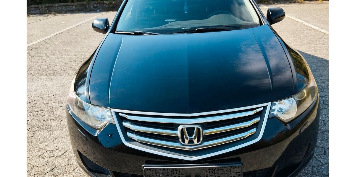 Honda Accord 156.500 km 6.700 &euro; Kiel 24146