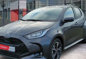 Toyota Yaris 1.901 km 22.450 &euro; Halstenbek 25469