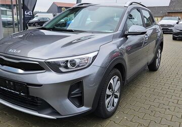 Kia Stonic 20.588 km 18.380 &euro; Bedburg-Hau 47551