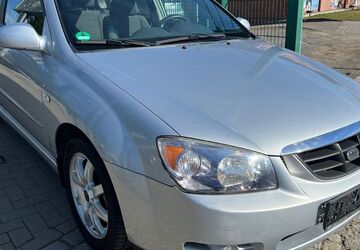 Kia Cerato 65.000 km 3.290 &euro; Berlin Weißensee-Pankow 13086