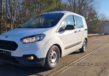 Ford Transit Courier 100.000 km 11.000 &euro; Berlin 13089