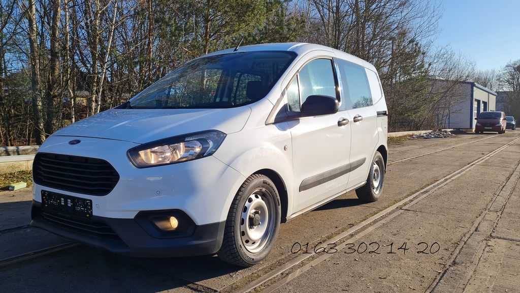 Ford Transit Courier 100.000 km 11.000 &euro; Berlin 13089