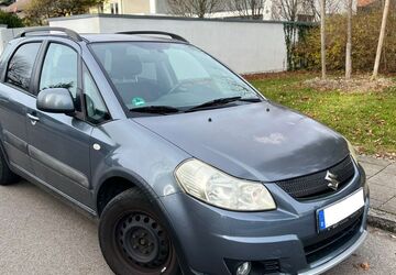 Suzuki SX4 112.000 km 2.950 &euro; München 81737