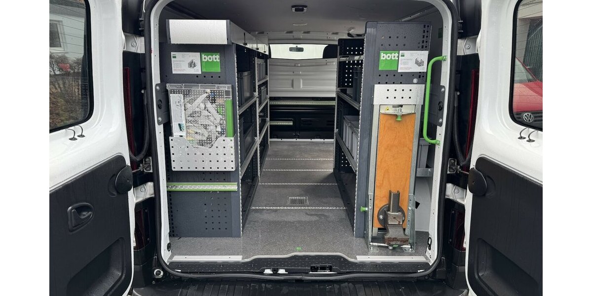 Renault Trafic L2H1 N1 Sth Regale/Schraubst EU6 GARANTIE 85.000 km 18.000 &euro; Erftstadt 50374