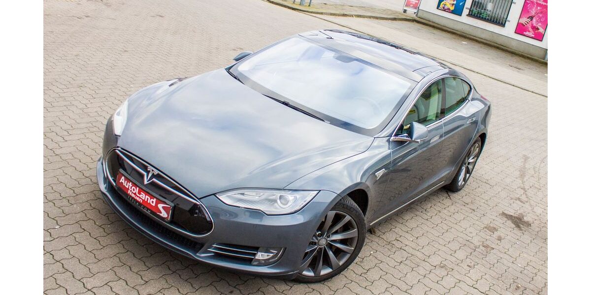 Tesla Model S 185.000 km 16.999 &euro; Nauen 14641