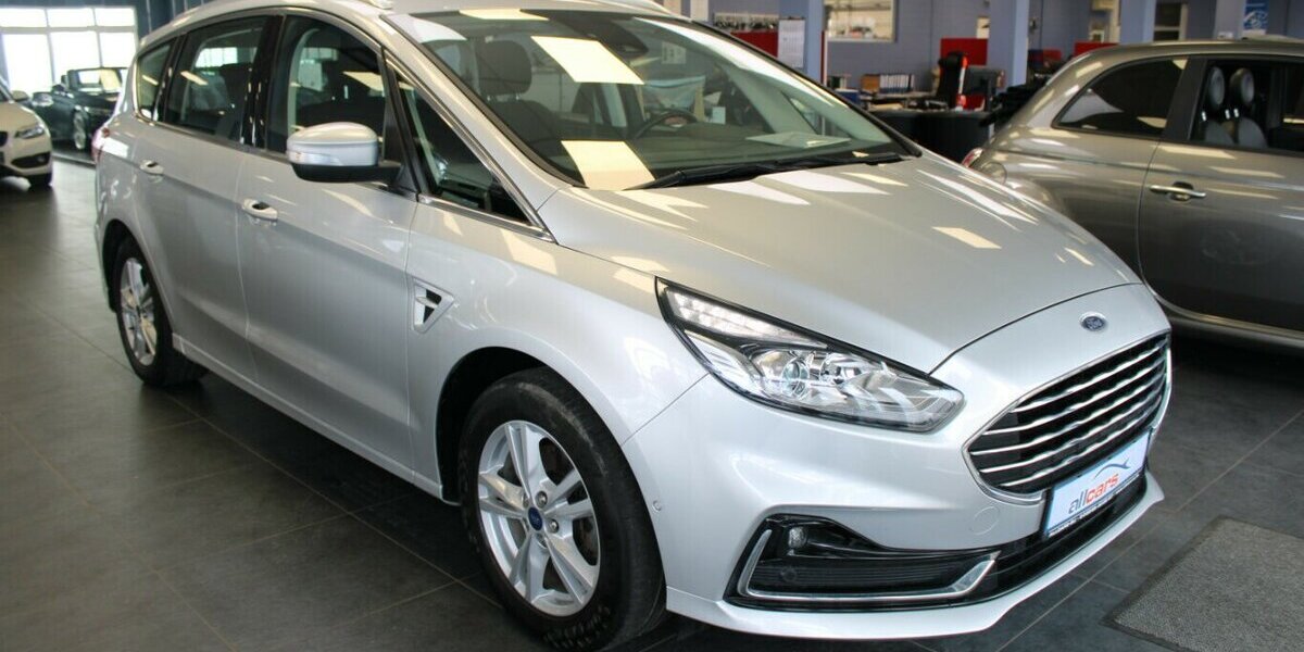 Ford S-Max 2.5 Duratec FHEV TITANIUM -AHK - 97.950 km 21.980 &euro; Euskirchen 53881