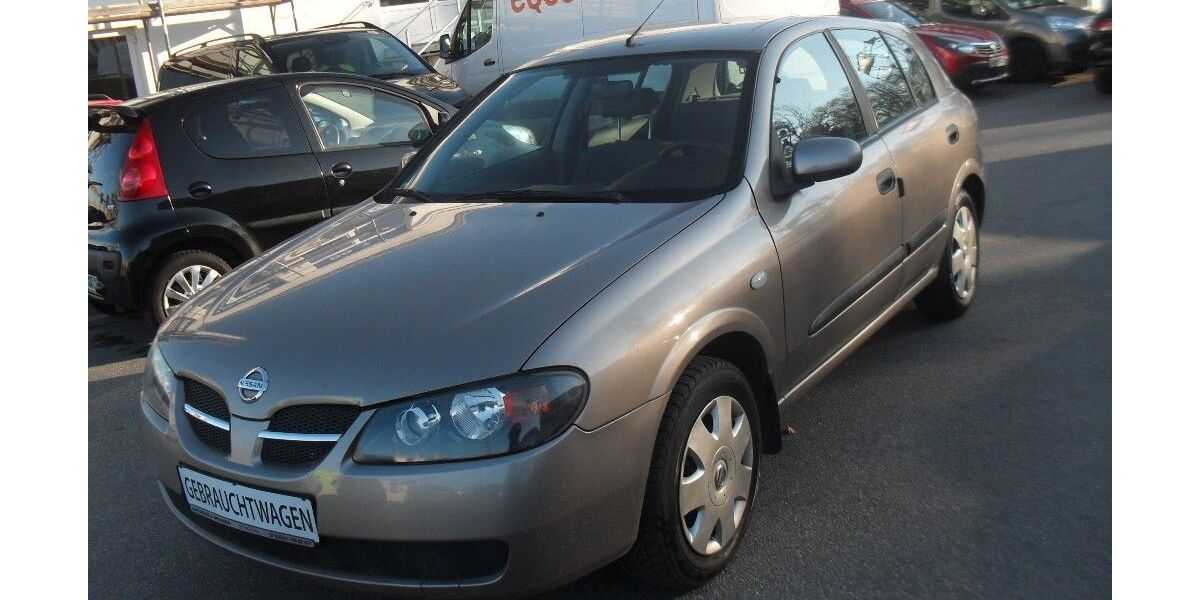 Nissan Almera 96.400 km 2.890 &euro; Pirna 01796