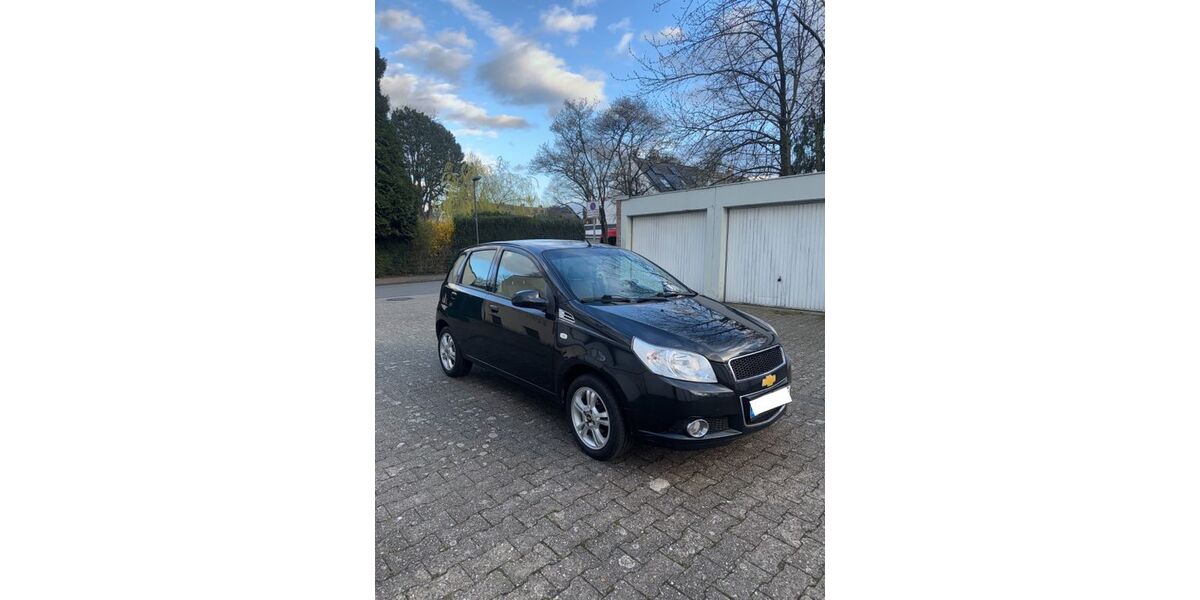 Chevrolet Aveo 122.186 km 2.890 &euro; Düsseldorf 40597
