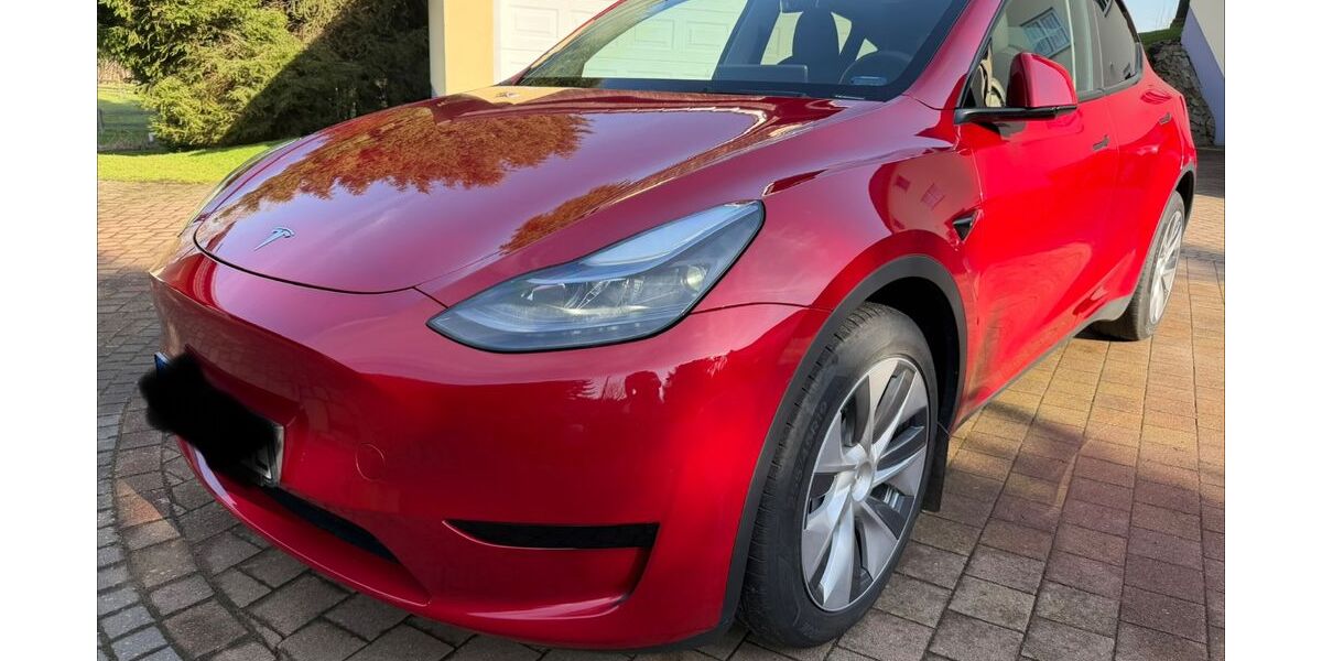 Tesla Model Y 51.000 km 32.400 &euro; Lommatzsch 01623