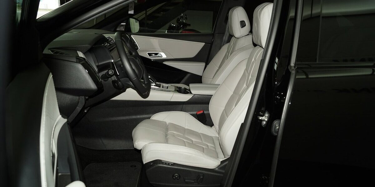 DS Automobiles DS7 Crossback 130 Blue Hdi EAT Opera DS IRIS 39.100 km 31.330 &euro; Lich 35423