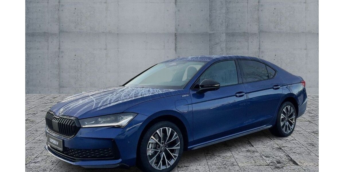 Skoda Superb 5.000 km 51.470 &euro; Himmelkron 95502