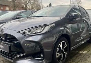 Toyota Yaris 3.500 km 26.950 &euro; Bremerhaven 27580