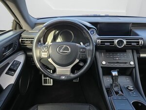 Lexus RC 300h FSport*Schiebe-D*LED*LEDER*SITZBELÜFTUNG 96.000 km 38.890 &euro; Nidderau 61130