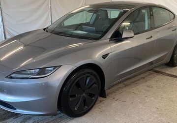 Tesla Model 3 10.000 km 42.950 &euro; Steinbach-Hallenberg OT Herges-Hallenberg 98587