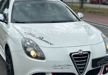 Alfa Romeo Giulietta 200.000 km 4.999 &euro; Stade 21684