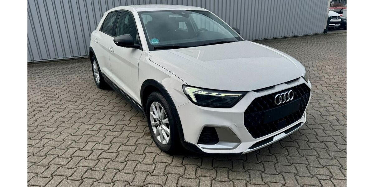 Audi A1 2.500 km 20.499 &euro; Braunschweig 38120