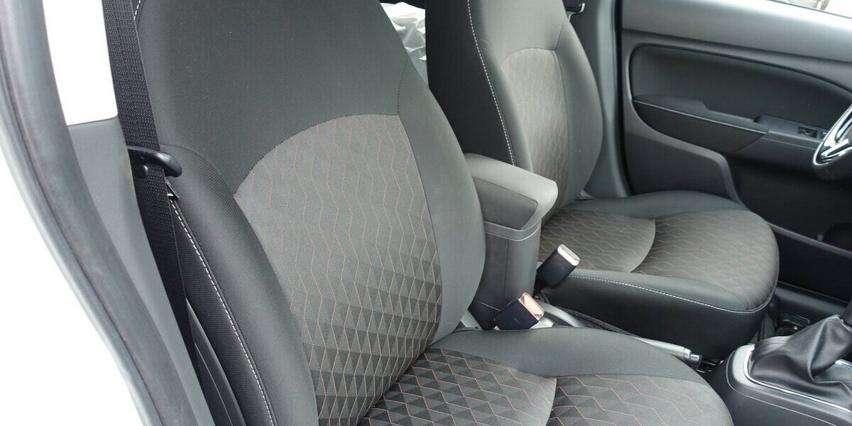 Mitsubishi Space Star Select+ Kamera Alu WR Sitzh. DAB 1. Han 21.600 km 12.950 &euro; Neumarkt/OPf 92318