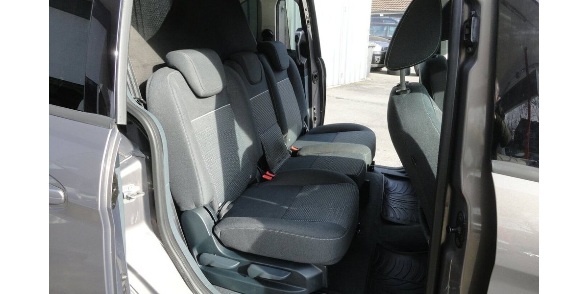 Ford Grand C-Max SYNC Edit. 1,6L/110KW Klima+SHZ+PDC 170.000 km 5.999 &euro; Neuss 41462