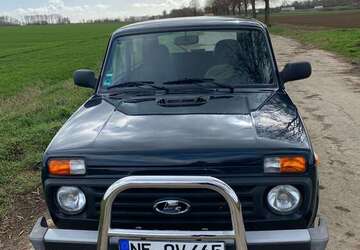 Lada 4x4 48.189 km 11.500 &euro; Jüchen, Stadt 41363