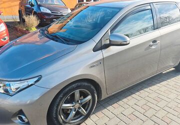 Toyota Auris 129.500 km 8.990 &euro; Chemnitz 09114