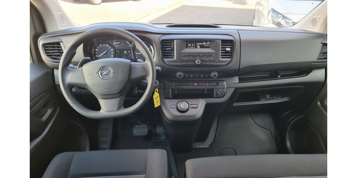 Opel Vivaro Edition M 9-Sitzer Automatik Zafira Life 84.300 km 28.500 &euro; Garrel 49681