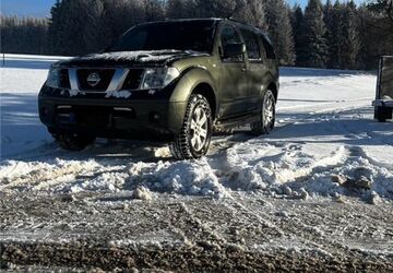 Nissan Pathfinder 310.000 km 6.999 &euro; Veilsdorf 98669