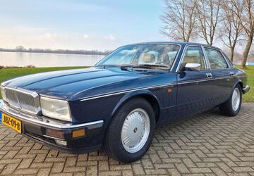 Jaguar Daimler 115.500 km 19.950 &euro; Roermond 