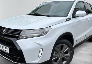 Suzuki Vitara 2.824 km 27.990 &euro; Berlin 12247
