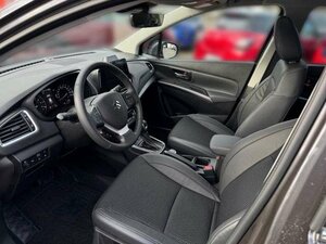 Suzuki SX4 S-Cross S-CROSS 1.5 COMF.+ALLGRIP AGS 5.228 km 25.990 &euro; Höhenkirchen-Siegertsbrun 85635