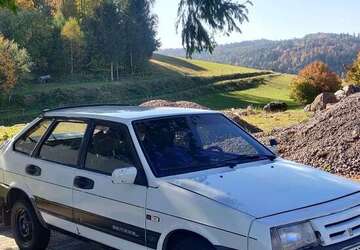 Lada Samara 150.000 km 500 &euro; Häusern 79837
