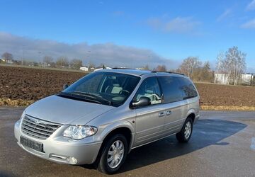 Chrysler Voyager 104.000 km 8.999 &euro; Korntal-Münchingen 70825
