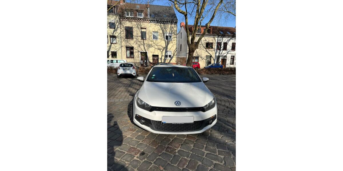 VW Scirocco 131.414 km 6.000 &euro; Bremen 28215