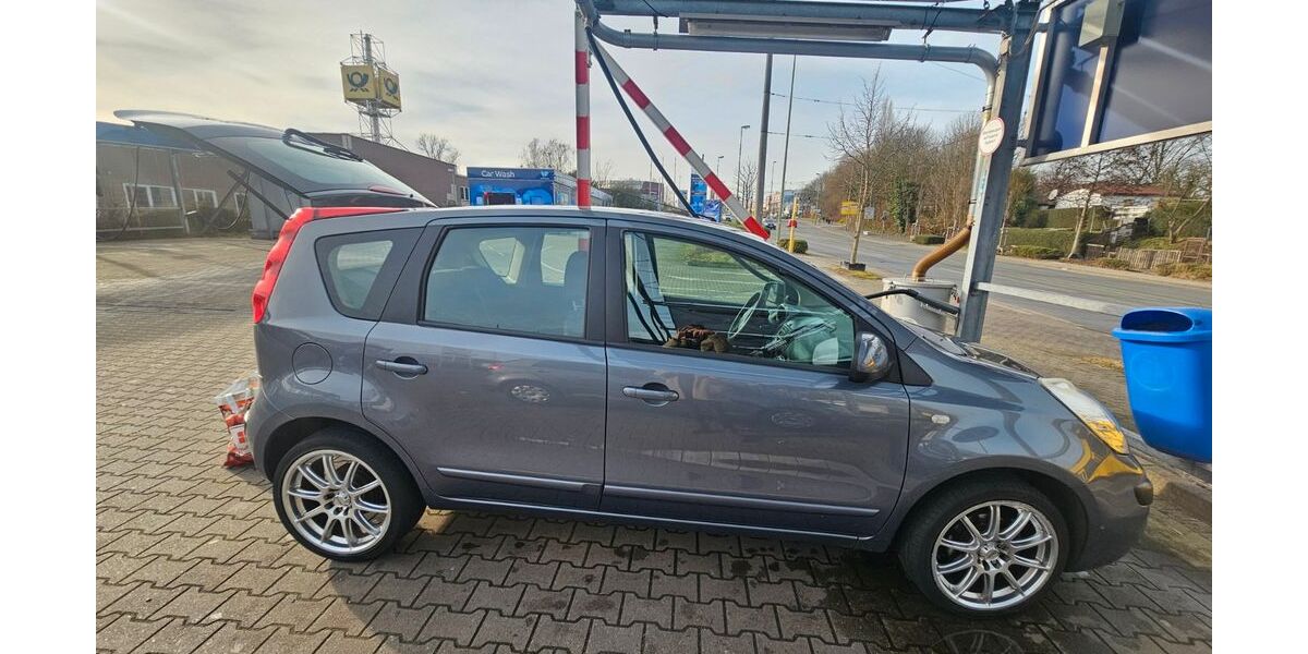 Nissan Note 185.800 km 2.000 &euro; Essen 45307
