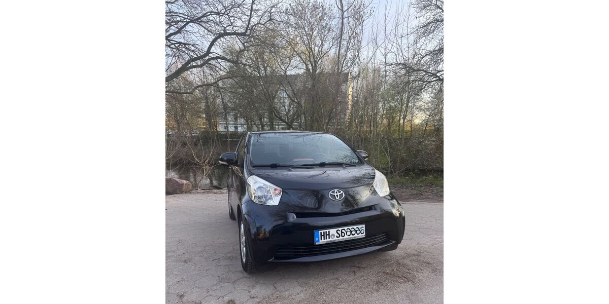 Toyota IQ 126.900 km 6.790 &euro; Hamburg 21107