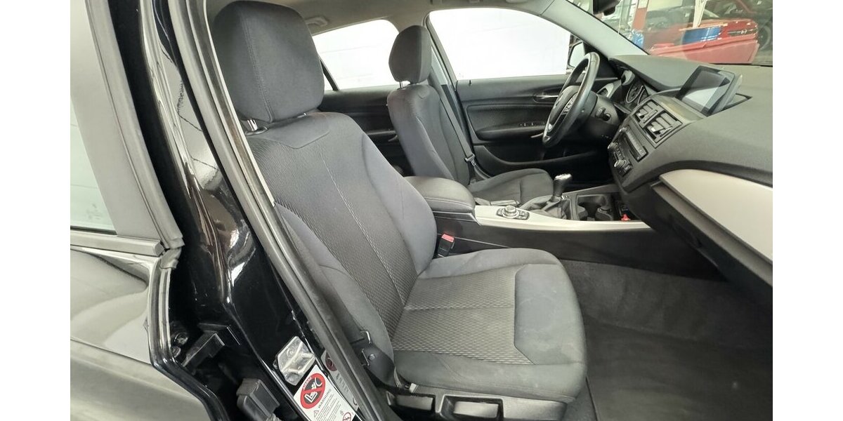 BMW 116i Navigation Sitzheizung BT PDC 111.610 km 8.220 &euro; Lich 35423