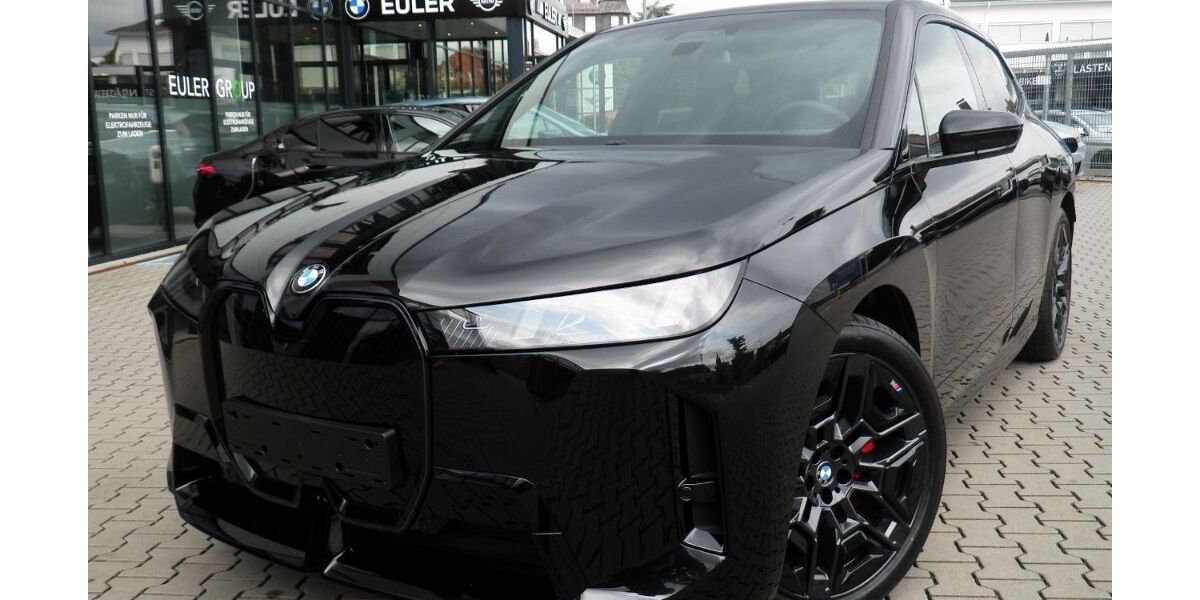 BMW iX 7.837 km 87.850 &euro; Frankfurt am Main 60435