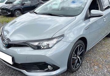 Toyota Auris 141.686 km 11.000 &euro; Altona 22765