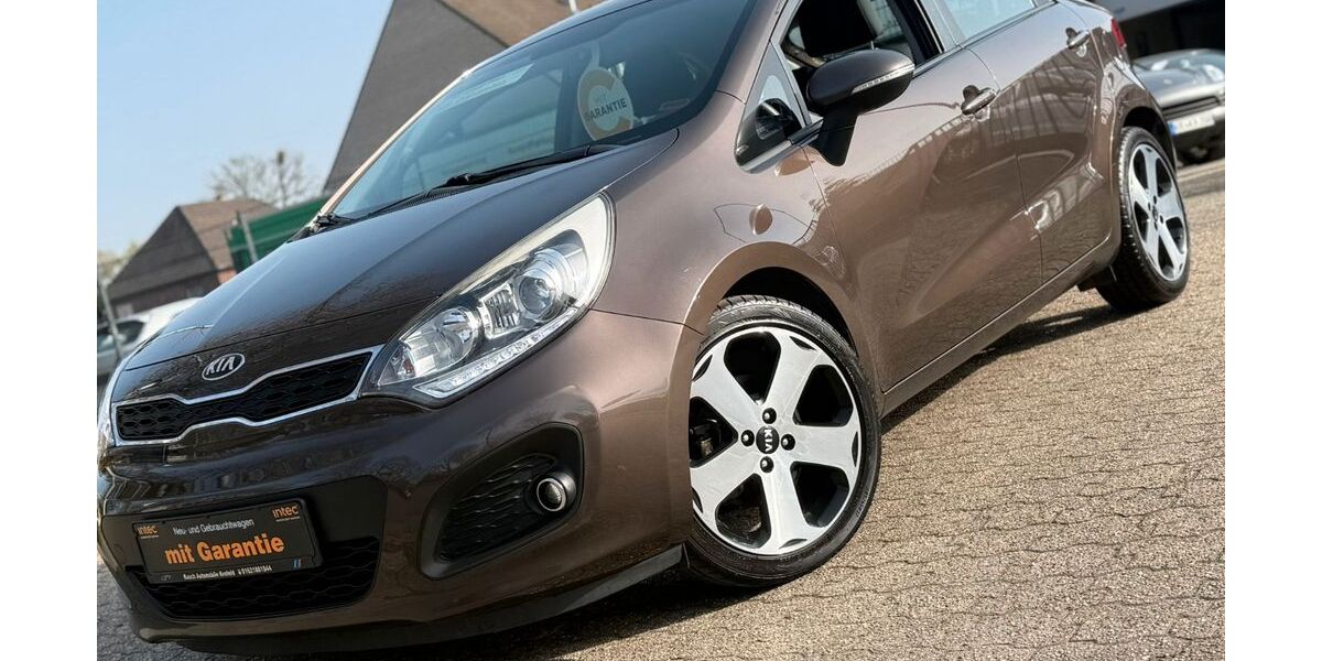 Kia Rio 125.000 km 8.800 &euro; Krefeld 47805