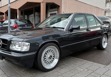 Mercedes-Benz 190 257.645 km 10.999 &euro; Bad Wildbad 75323
