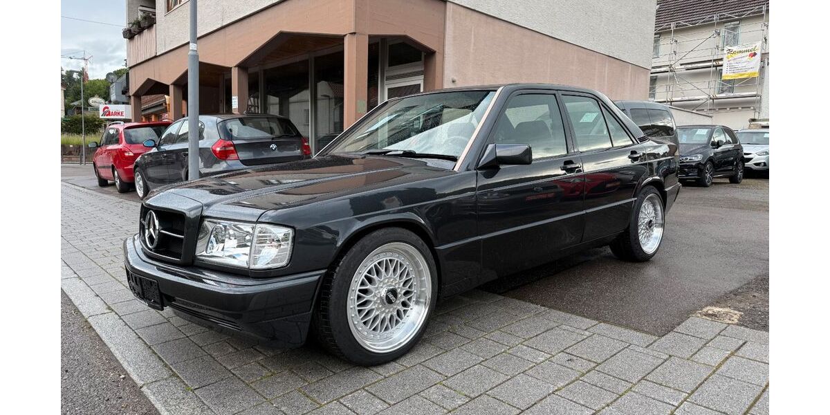 Mercedes-Benz 190 257.645 km 10.999 &euro; Bad Wildbad 75323