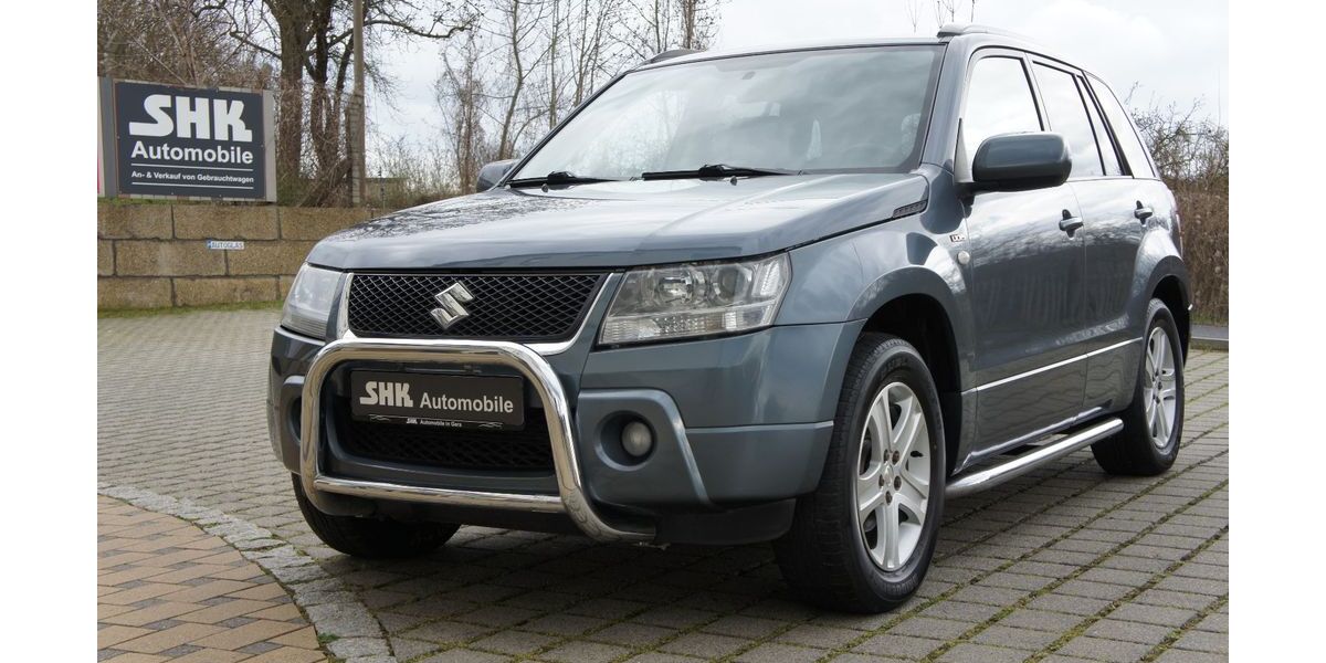 Suzuki Grand Vitara 109.000 km 8.490 &euro; Gera 07551