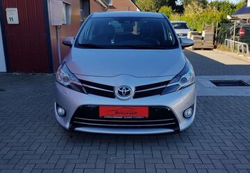 Toyota Verso 69.150 km 16.750 &euro; Brunsbüttel 25541