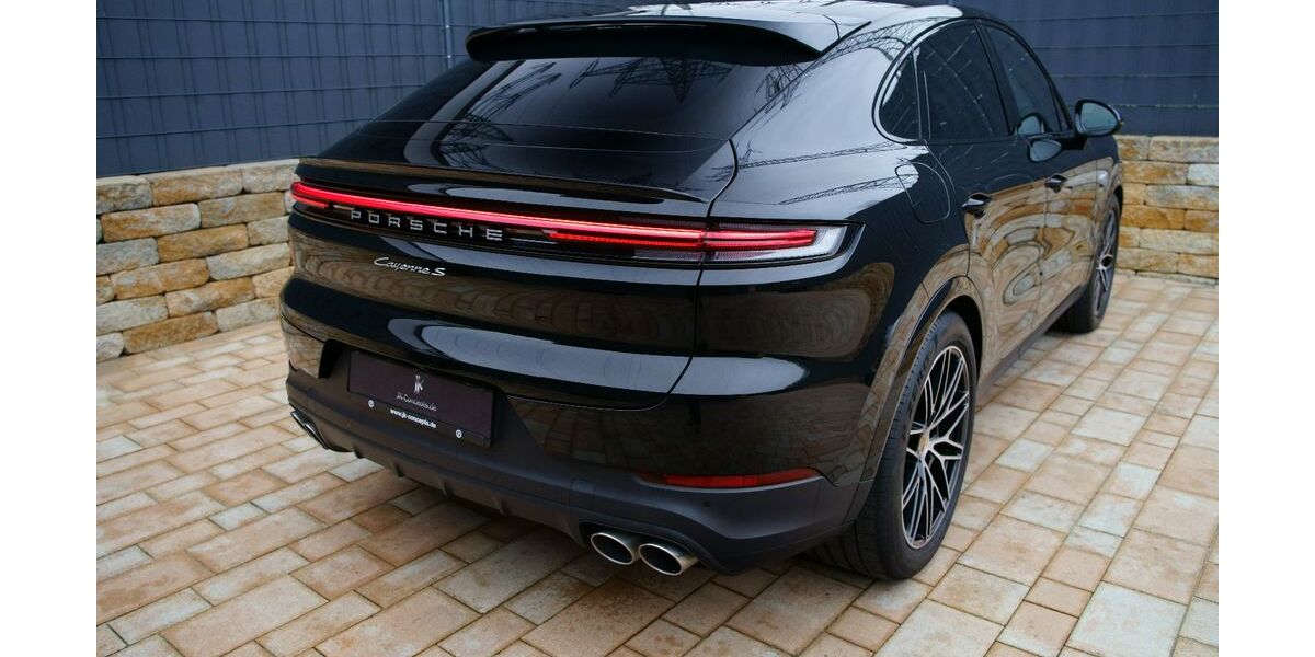 Porsche Cayenne 31.499 km 106.890 &euro; Asslar 35614