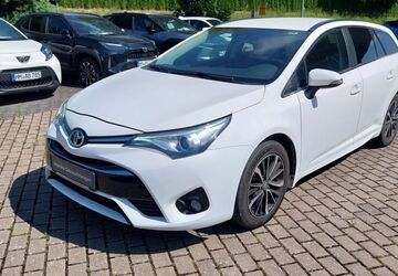 Toyota Avensis 90.941 km 15.990 &euro; Bad Pyrmont 31812