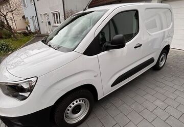 Opel Combo 16.000 km 15.000 &euro; Nürnberg 90451