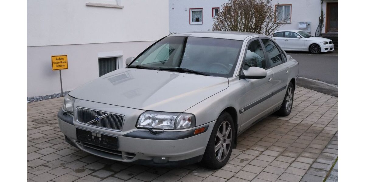 Volvo S80 248.000 km 1.999 &euro; Erbach 89155
